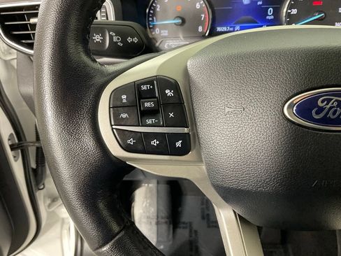Used 2021 Ford Explorer Limited w/ Equipment Group 301A RWD image 26