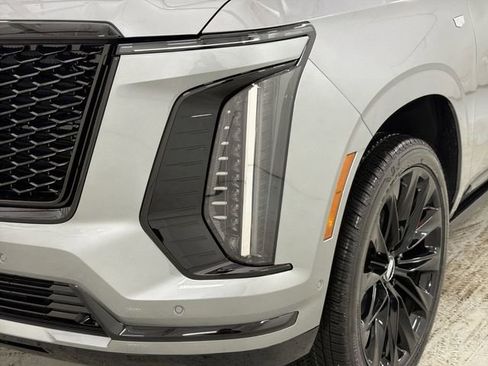 New 2026 Cadillac Escalade Platinum Sport w/ LPO, ONYX Package image 15