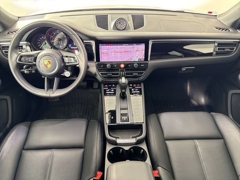 Certified 2026 Porsche Macan AWD/4WD image 26