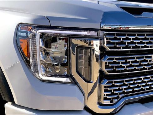 Used 2021 GMC Sierra 2500 Denali w/ Denali Ultimate Package image 26