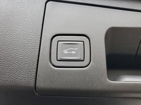 Used 2024 Cadillac XT4 Sport w/ Cold Weather Package image 29