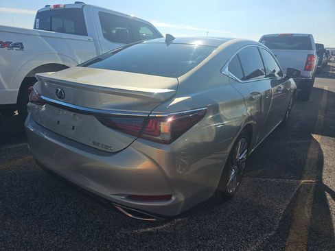Used 2022 Lexus ES 350 Ultra Luxury image 6