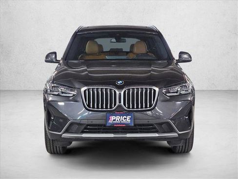 Used 2024 BMW X3 sDrive30i w/ Premium Package RWD image 2