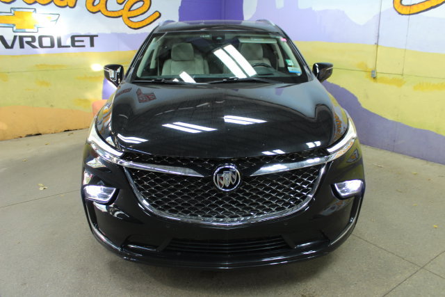 Used 2022 Buick Enclave Avenir w/ Avenir Technology Package AWD/4WD image 3