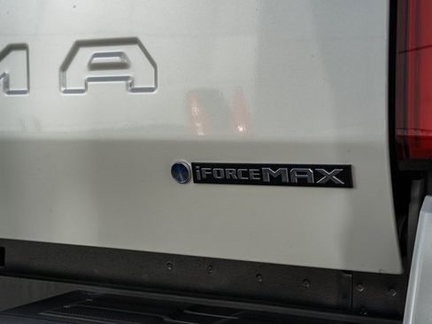 Used 2024 Toyota Tacoma TRD Sport image 7