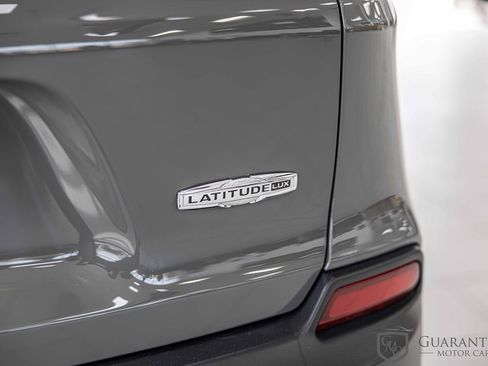 Used 2022 Jeep Cherokee Latitude Lux image 13