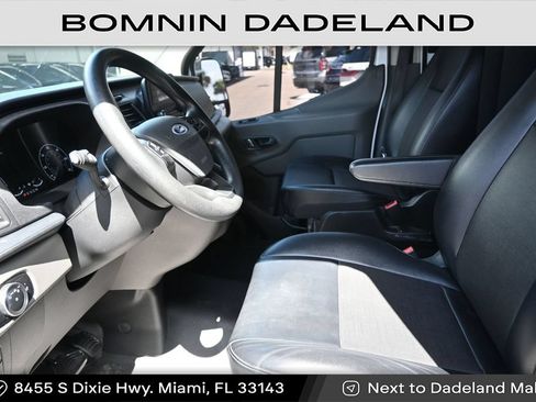 Used 2022 Ford Transit 150 Medium Roof RWD image 4