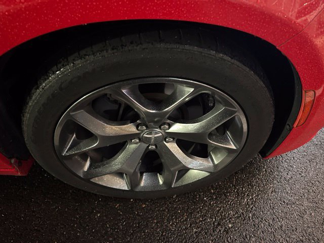 Used 2016 Dodge Charger R/T w/ Plus Group RWD image 5