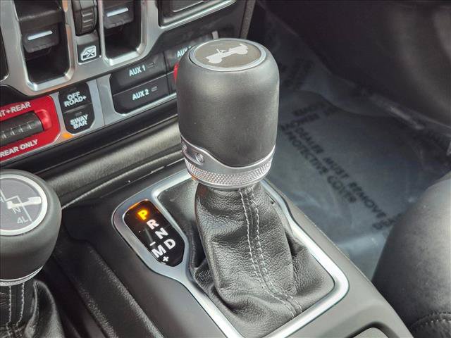 Used 2024 Jeep Wrangler Unlimited Rubicon w/ Safety Group AWD/4WD image 12