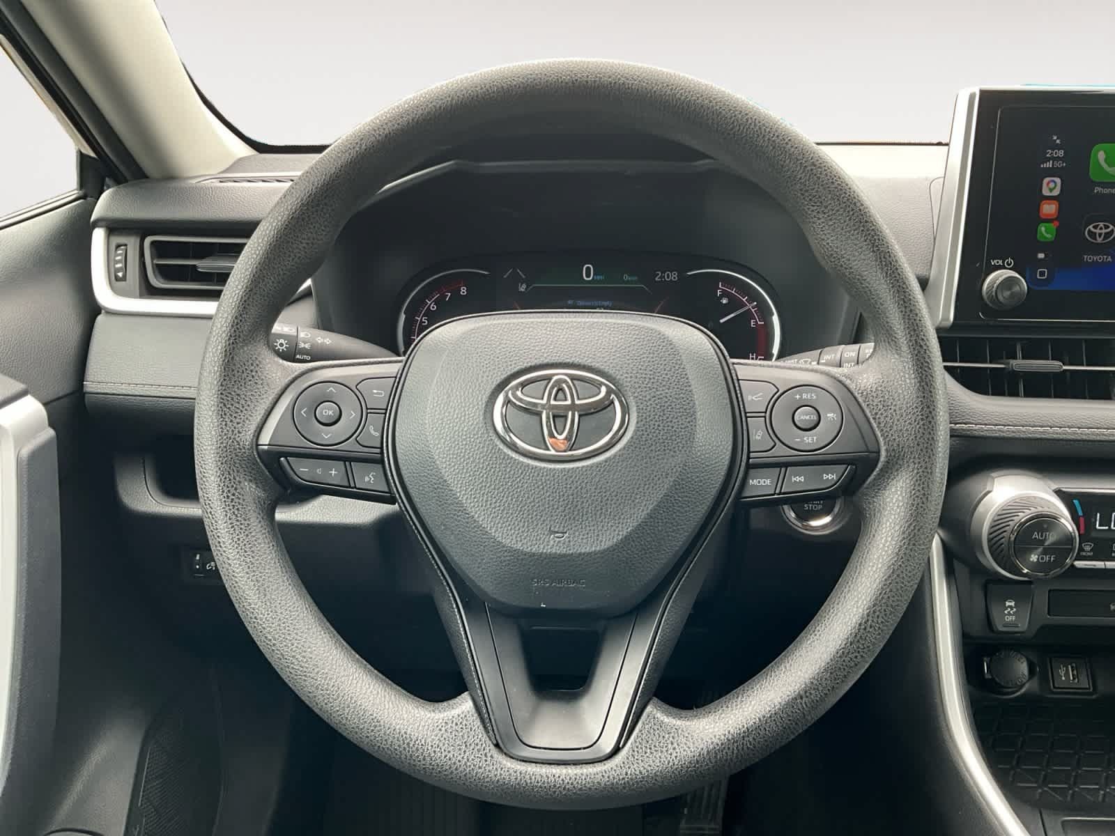 Used 2025 Toyota RAV4 XLE FWD image 12