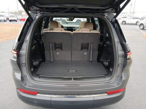 New 2025 Jeep Grand Cherokee L Limited w/ Luxury Tech Group II image 27