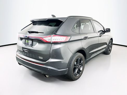 Used 2018 Ford Edge SEL w/ Equipment Group 201A FWD image 9
