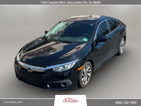 Used 2018 Honda Civic EX image 2