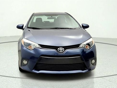Used 2016 Toyota Corolla LE FWD image 2