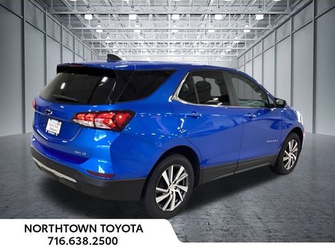 Used 2024 Chevrolet Equinox LT AWD/4WD image 3