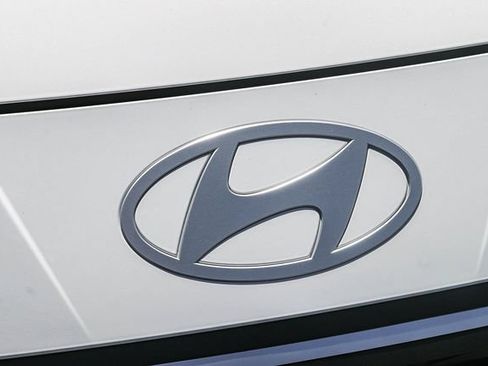 Certified 2026 Hyundai Elantra Sport FWD image 7
