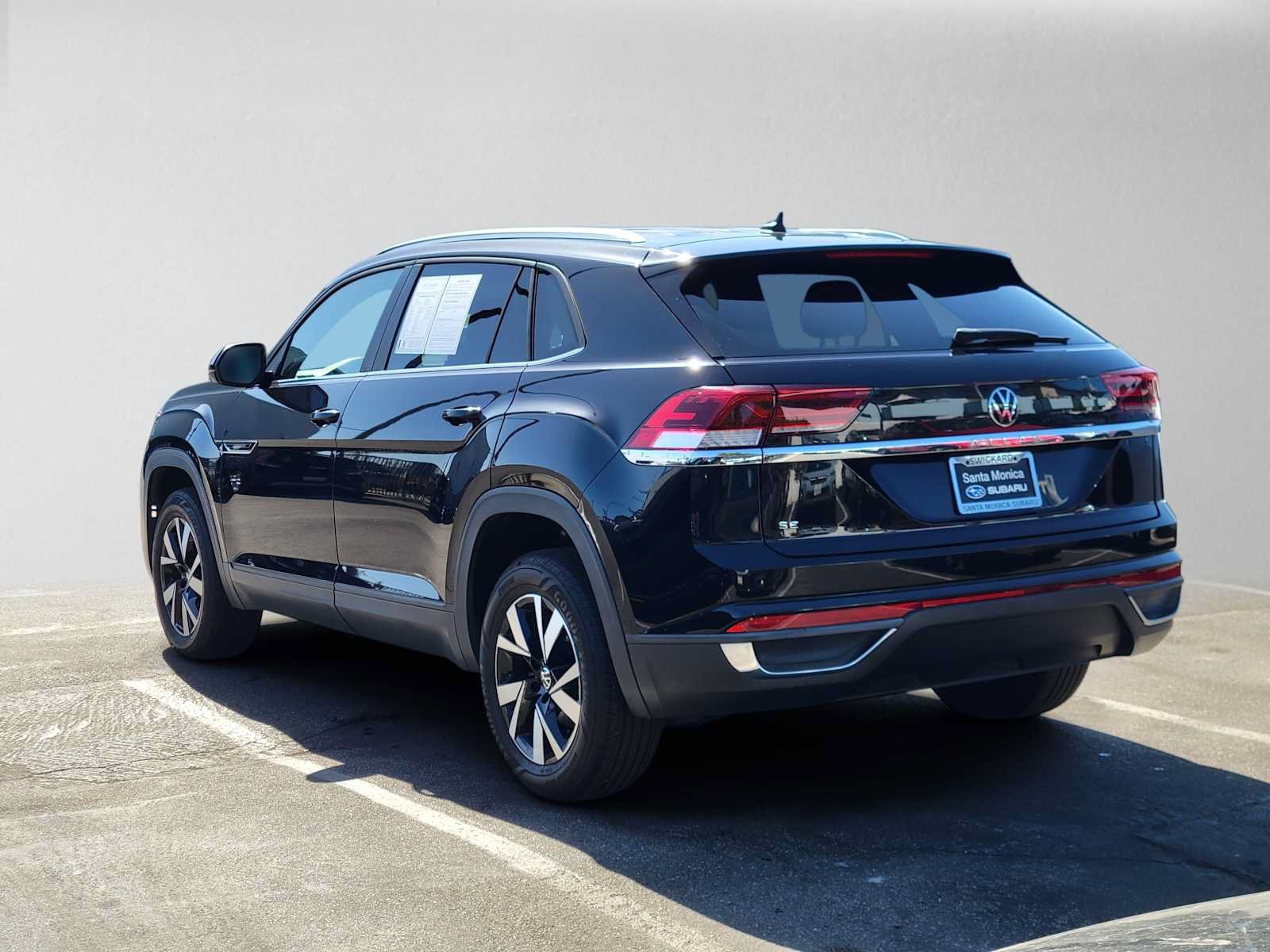 Used 2023 Volkswagen Atlas Cross Sport SE FWD image 5