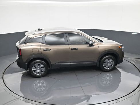 New 2026 Nissan Kicks S image 32