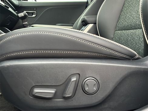 New 2025 Kia K4 GT-Line image 14