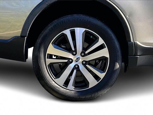 Used 2019 Subaru Outback 2.5i Limited image 35