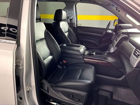 Used 2018 GMC Yukon SLT w/ Open Road Package image 9