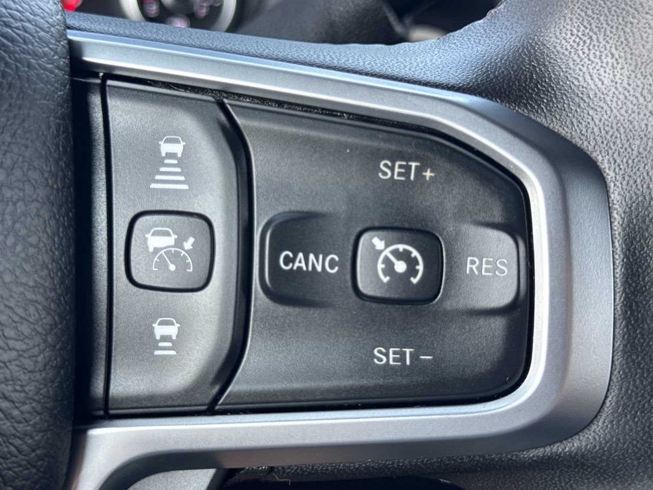 Used 2025 RAM 2500 Big Horn AWD/4WD image 28