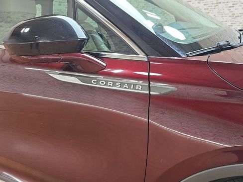 Used 2020 Lincoln Corsair FWD w/ Premium Package image 10