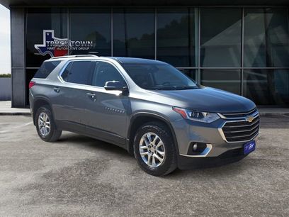 Used 2020 Chevrolet Traverse LT