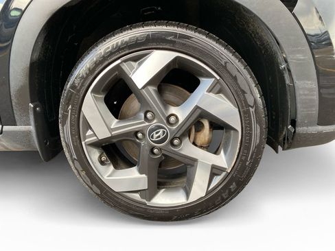 Used 2021 Hyundai Venue SEL FWD image 10