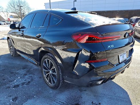 Used 2022 BMW X6 xDrive40i w/ M Sport Package image 5