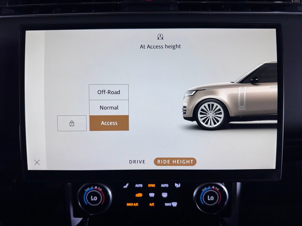 Used 2023 Land Rover Range Rover SE AWD/4WD image 33