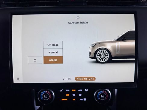 Used 2023 Land Rover Range Rover SE AWD/4WD image 33
