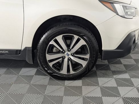 Used 2019 Subaru Outback 3.6R Limited AWD/4WD image 14