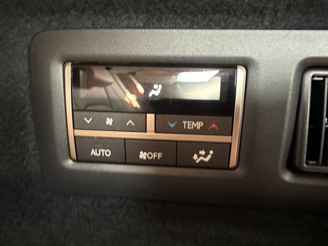 Used 2021 Lexus RX 350L Premium w/ Premium Package AWD/4WD image 30