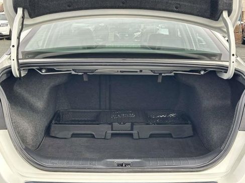 Used 2023 Nissan Altima 2.5 SR w/ SR Premium Package image 12