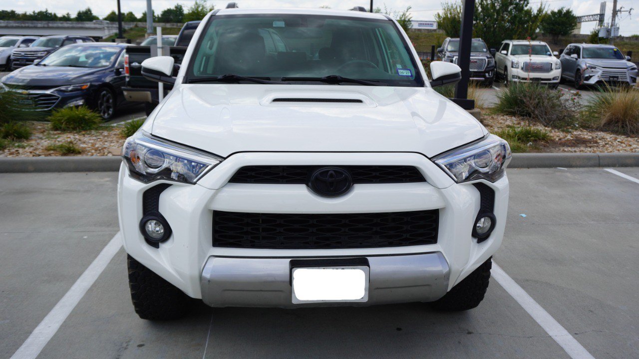 Used 2019 Toyota 4Runner TRD Off-Road AWD/4WD image 2