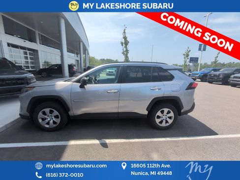 Used 2020 Toyota RAV4 LE w/ All Weather Liner Package AWD/4WD image 9