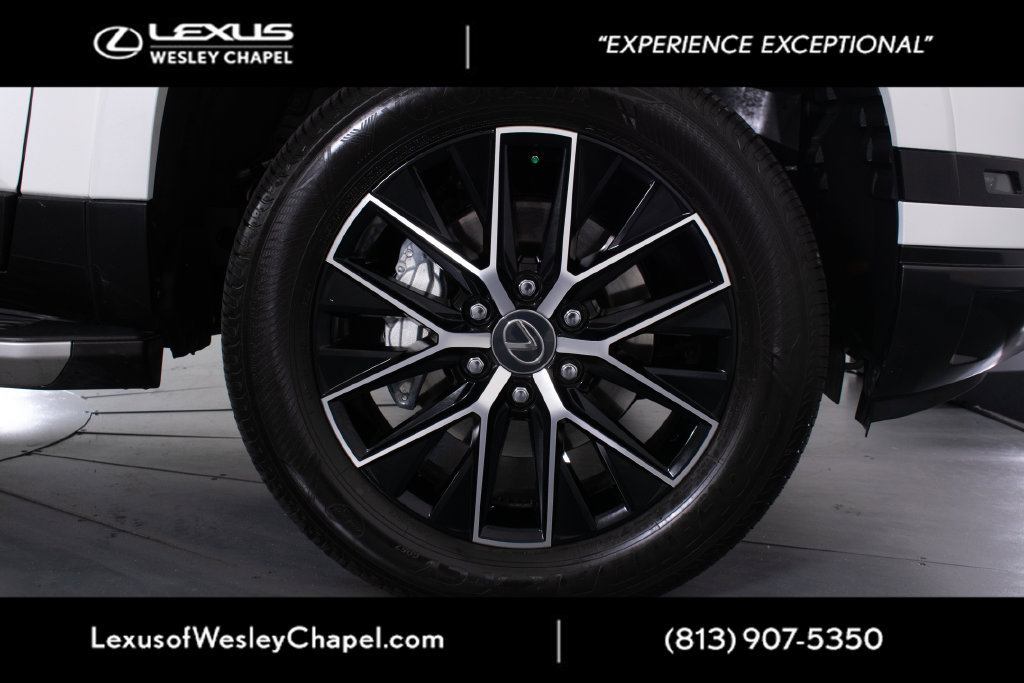 Certified 2026 Lexus GX 550 w/ Accessory Package (31) AWD/4WD image 4