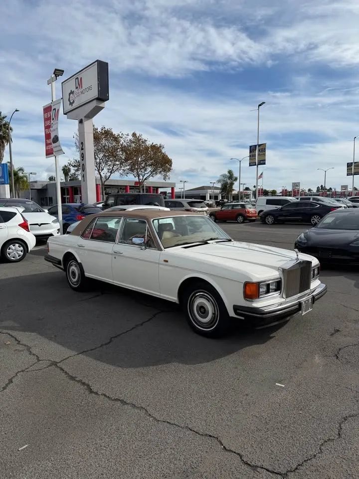 Used 1988 Rolls-Royce Silver Spur RWD image 3