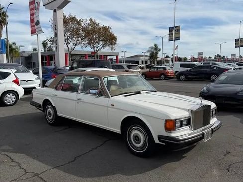 Used 1988 Rolls-Royce Silver Spur image 3