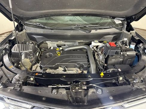 Used 2025 Chevrolet Equinox LT AWD/4WD image 4