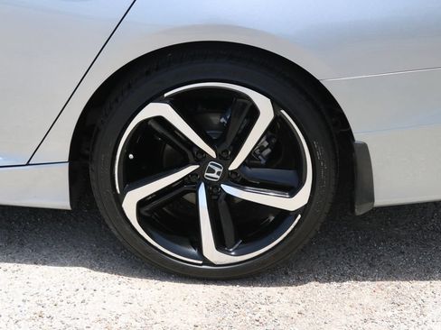 Used 2022 Honda Accord Sport image 9