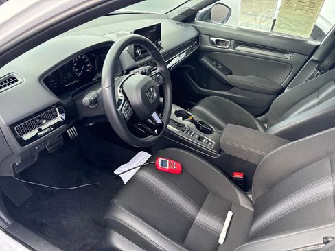 Used 2026 Honda Civic Sport image 4
