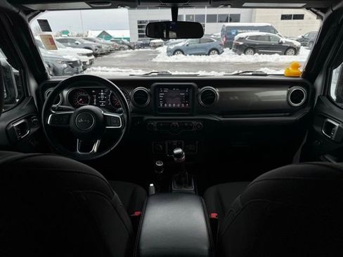 Used 2018 Jeep Wrangler Unlimited Sahara image 23