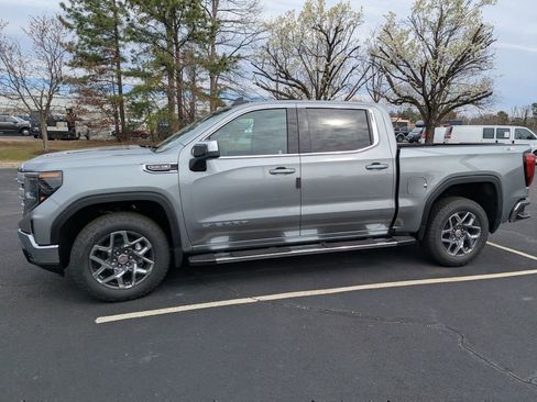 New 2026 GMC Sierra 1500 SLE w/ X31 Off-Road Package AWD/4WD image 5