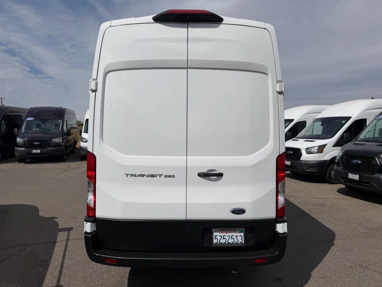 Used 2023 Ford Transit 250 148 High Roof RWD image 7