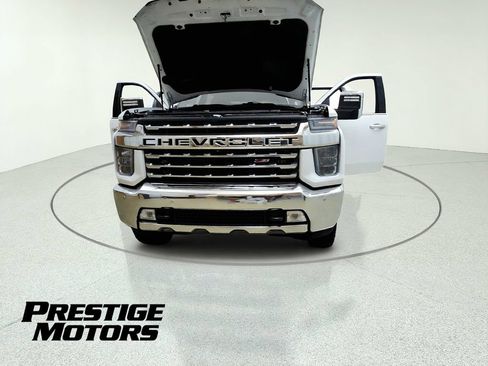 Used 2021 Chevrolet Silverado 2500 LTZ w/ LTZ Premium Package AWD/4WD image 12