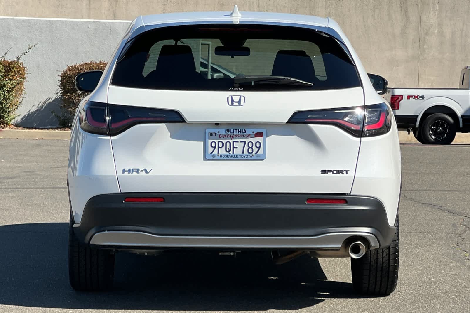 Used 2025 Honda HR-V Sport image 8