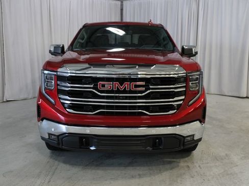Used 2024 GMC Sierra 1500 SLT w/ SLT Premium Plus Package AWD/4WD image 25