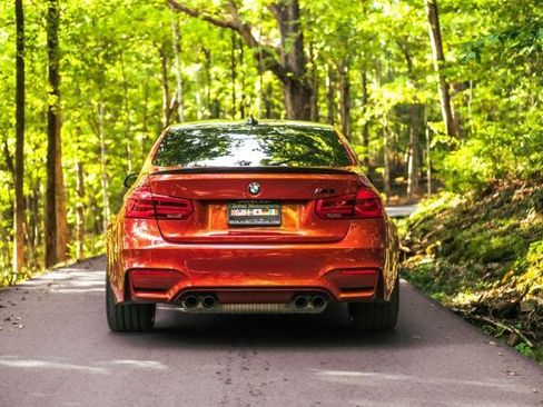 Used 2018 BMW M3 RWD image 4